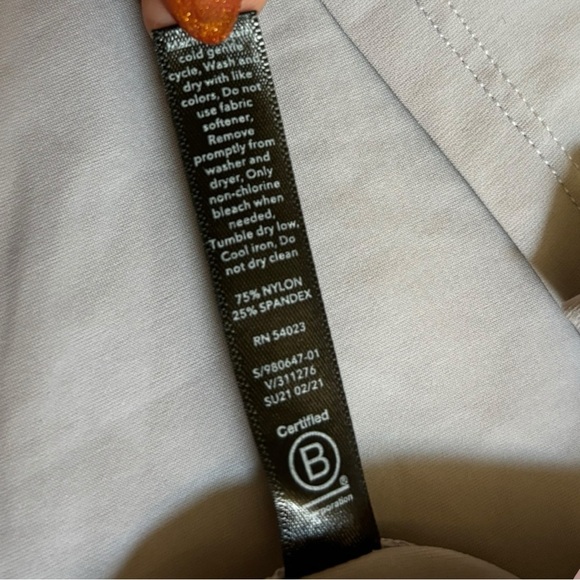 Athleta Allyson Felix sleeveless grey top‎ size extra large - Picture 5 of 6